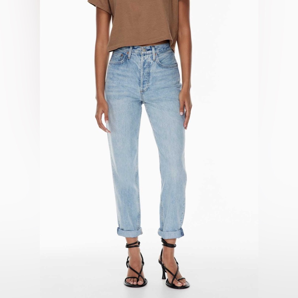 Aritzia Denim Forum The Boyfriend High Rise Loose Slouchy Relaxed Leg Jeans 28L